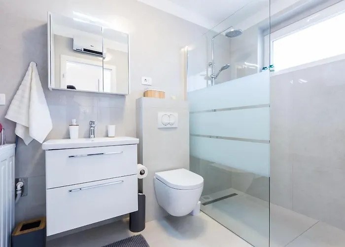 Petra Modern With Free Parking And Bbq Zadar