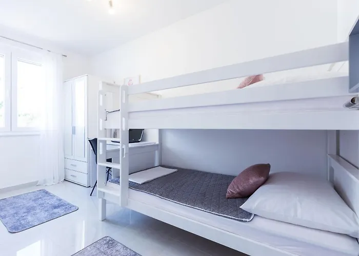 Lejlighed Petra Modern With Free Parking And Bbq *