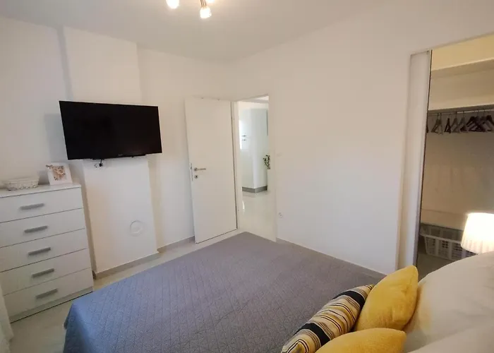 Petra Modern With Free Parking And Bbq *